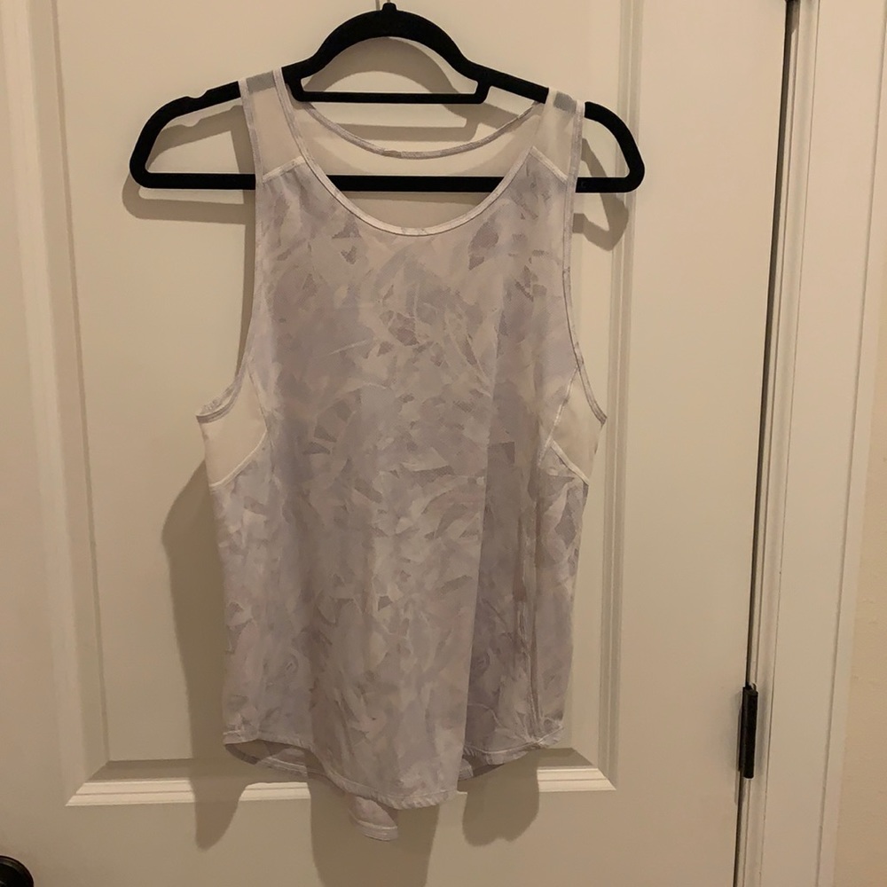 Sculpt tank Lululemon size 10
